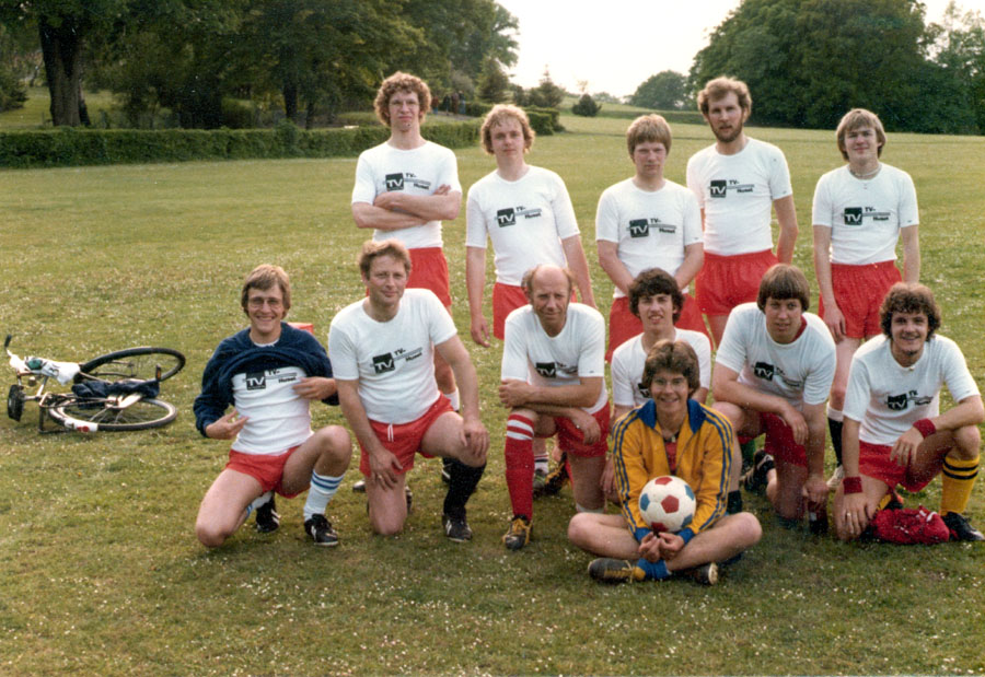 7a1_Firma fodbold Jens Erik, xx, Dan Hansen, Bent, Knud, Thomas, Knud Hansen, Helge, xx, Kurt, Jan og xx  1980